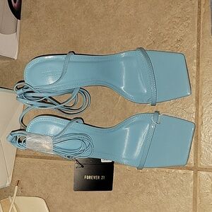Forever 21 lace up heels size 10, blue turquoise color